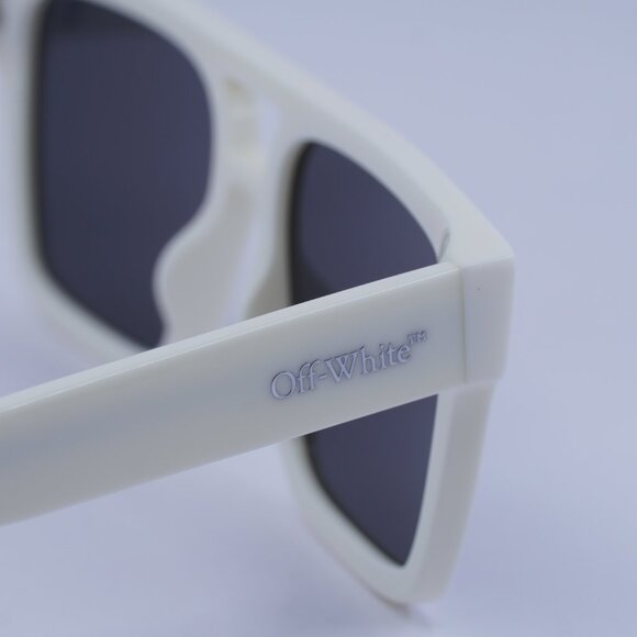 Off-White OERI133 SPRINGFIELD 0107 Sunglasses White Square Frame, Grey Lenses